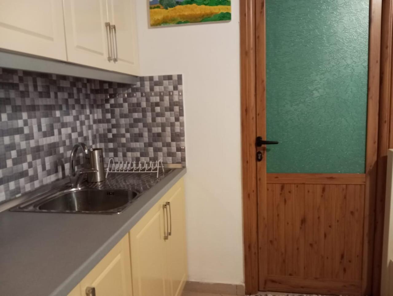 Dhimitri'S Guest House 베라트 외부 사진